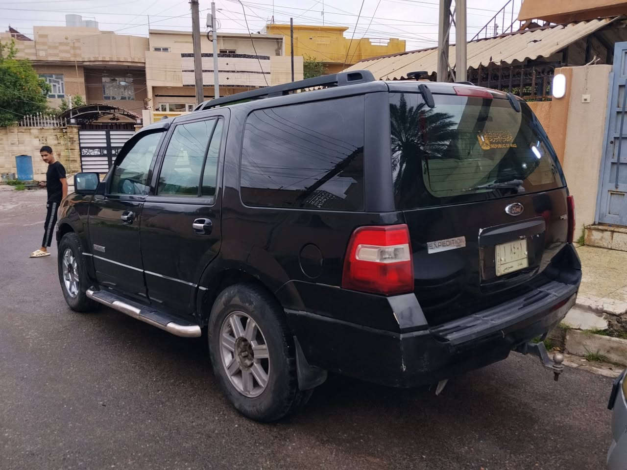 ‏‪***********‬‏
فورد اكسبدشن 
2007
مكينه وكير تاهو 5.300
مكينه 8
ابيعلك هل موجود اكفل بس التحويل 
سياره حلوه بيها ملاحضات بسيطه 
رقم بغداد مداور ثاني يوم 
السعر 85 وبيها مجال حك الجيه
‏‪***********‬‏
