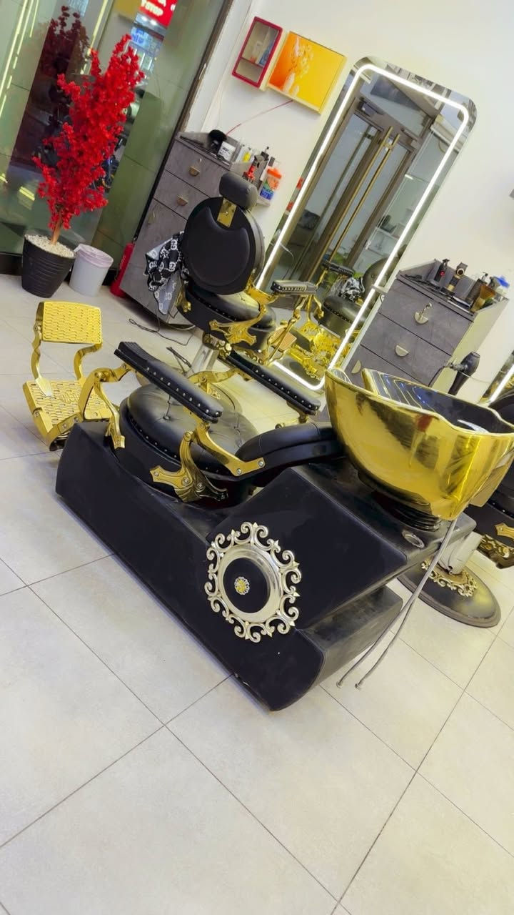 ‏مغسلة للبيع حلاقة للاستفسار اتصل على هذا الرقم ***********
