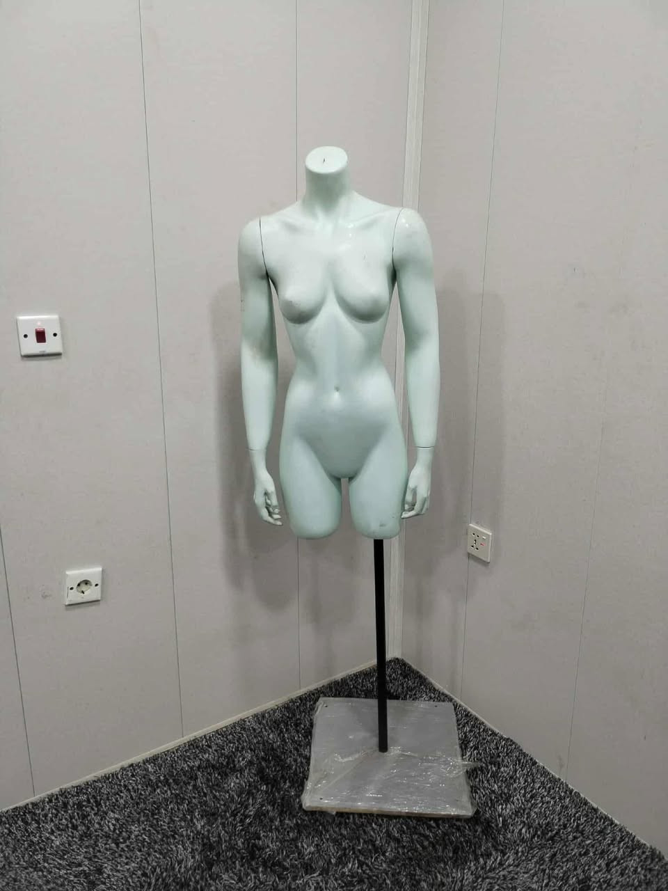 للبيع


**إذا كنت صاحب هذا الإعلان وتريد حذفه لأي سبب، رجاءا أرسل رسالة إلى الدعم الفني**