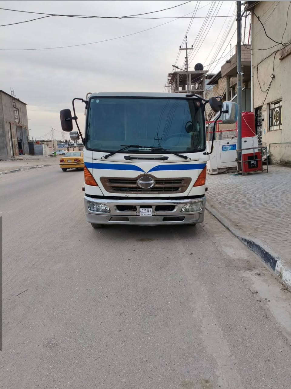 سلام عليكم البيع كابسه هينو شطان مكينه 5 كهربائي دخول جديد ما مشتقله بلعراق ولا ساعه تحويل بسم للمشتري سياره كفاله عامه تصال *********** أو *********** عنوان بصره

