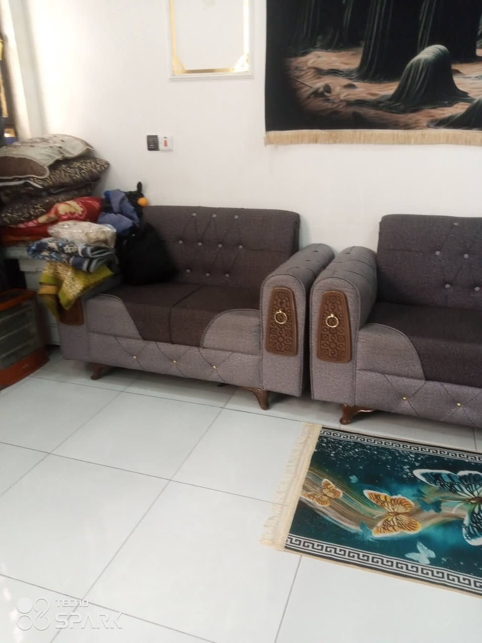 تخم قنفات 10 نفرات مستخدم شهر  فقط نهايه السعر300 بدون عمله  عنوان بغداد مدينه الصدر  الاتصال على هاذا الرقم ***********
