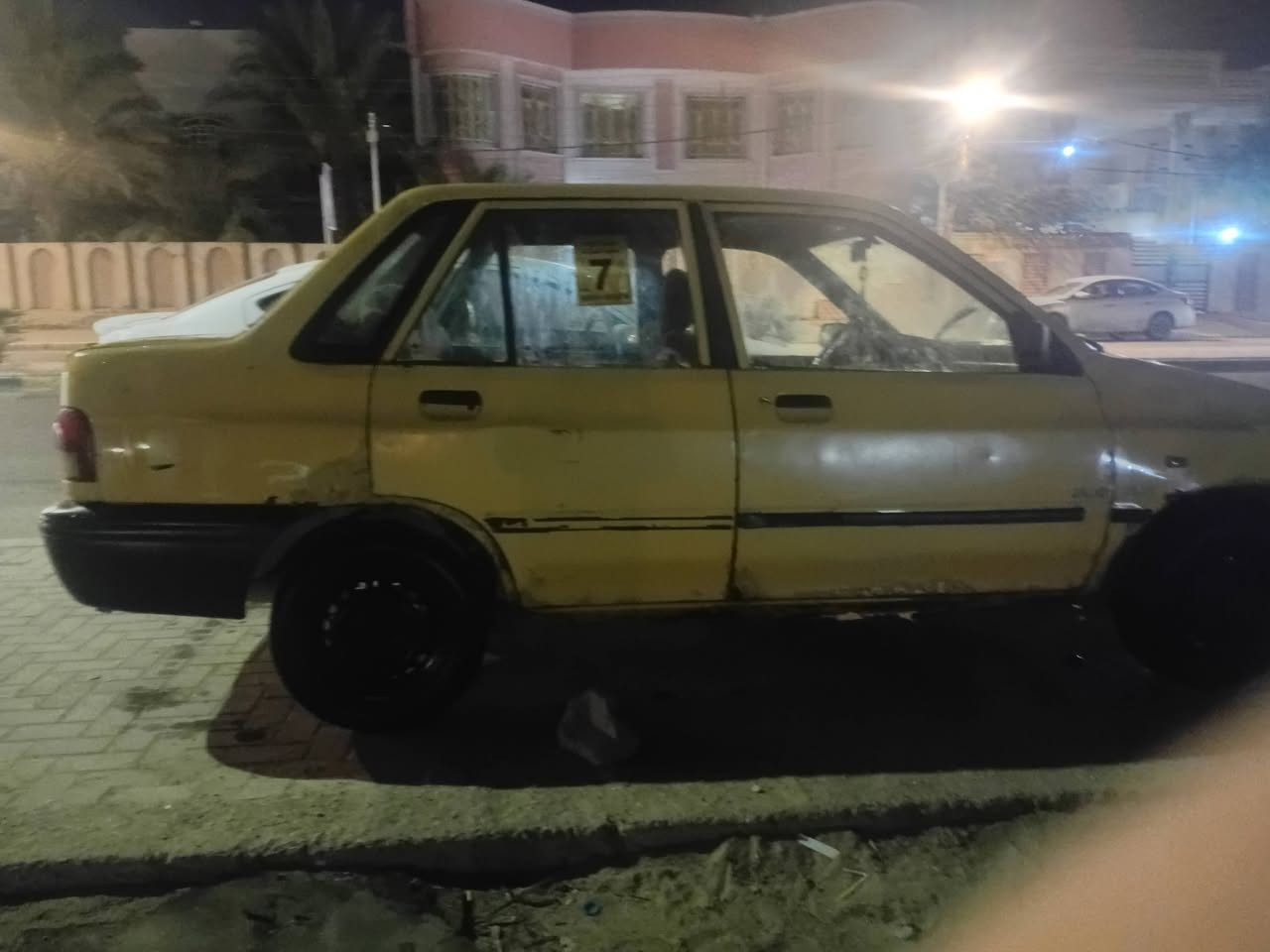 سايبه 2011حدايه 70/ب 100رقم ميسان نقص بريك ومكينه خيط بخار المكان قبله حي المهندسين سعره 9بيها مجال ***********
