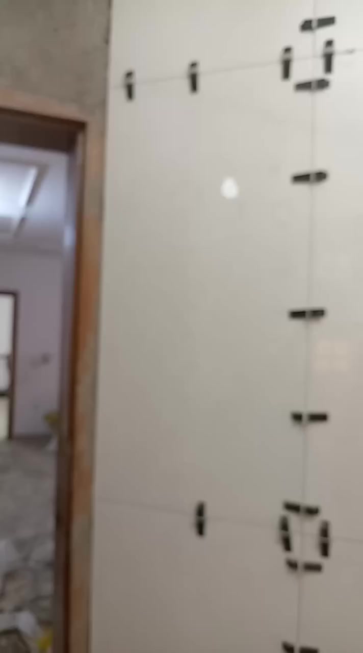 السلام عليكم كادر سراميك وبورسلين ومرمر ودرج مصر شغل درجه اولي بغداد ***********
