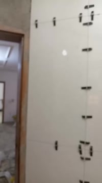 كادر سراميك وبورسلين ومرمر ودرج مصر شغل درجه اولي بغداد ٠٧٧٥٥١٣٥٧١٨