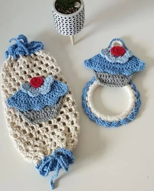 مساء الخير والعافية عليكم
متوفرة يمنه انواع التصاميم اكسسوارات المطبخ تجنن للحجز خاص التوصيل داخل الحله


**إذا كنت صاحب هذا الإعلان وتريد حذفه لأي سبب، رجاءا أرسل رسالة إلى الدعم الفني**