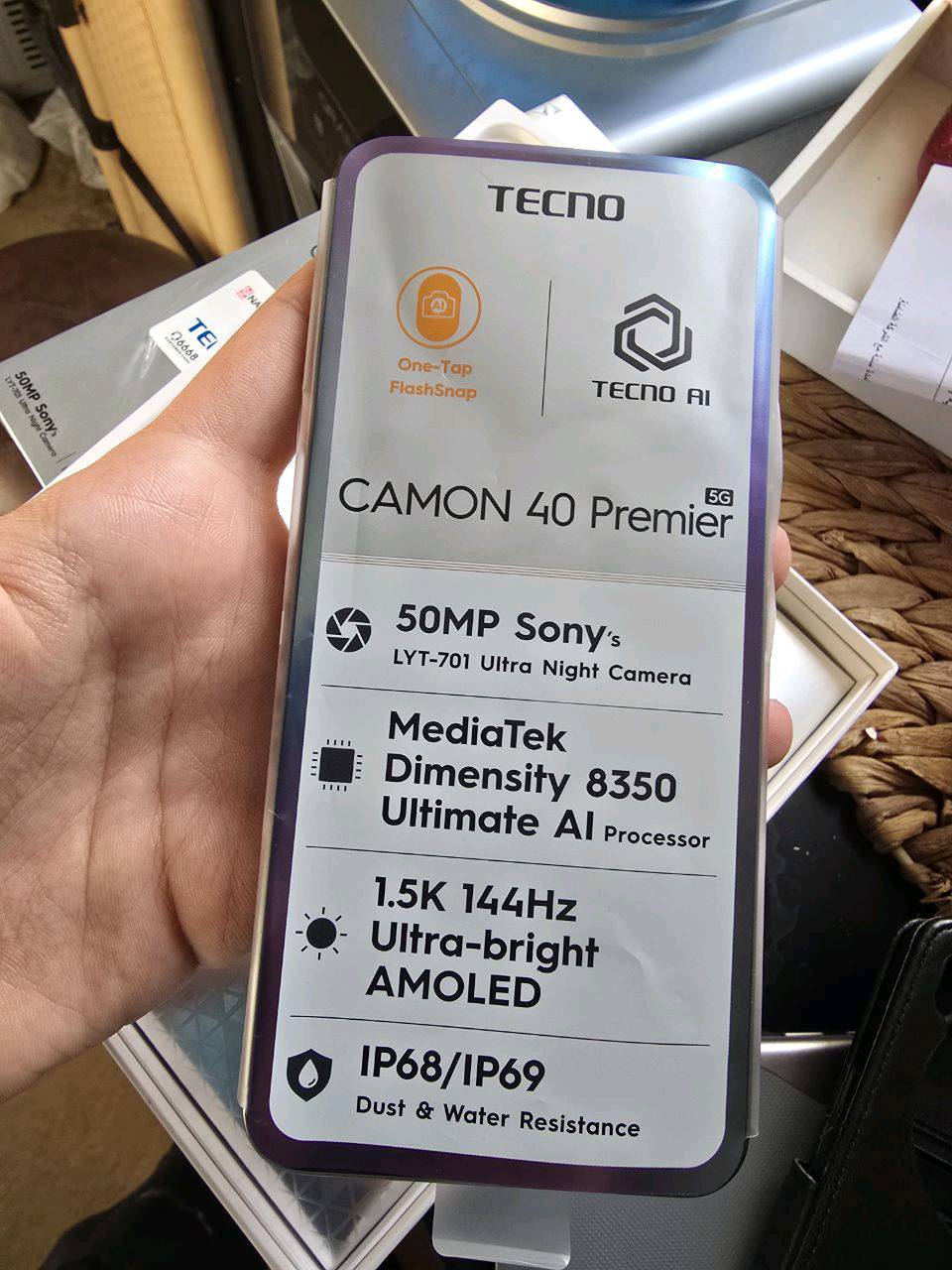 ‏- Tecno Camon 40 Premier 5G للبيع ⚠️
‏​الجهاز بحالة الوكالة، استخدام حشمة جداً وكأنه هسة مفتوح من الكرتونة.
‏​النظافة الجهاز كلش نضيف فقط بي رصعه صغيرونه كلش ماتبين ولا مأثره 
‏​الضمان: ضمان شركة (NAZO) العراقي لمدة 13 شهر (وبعده بل ضمان) .
‏​المميزات: يدعم الذكاء الاصطناعي Tecno AI، شاشة 1.5K AMOLED خرافية، ومقاومة ماء وغبار IP68/IP69.
‏​الملحقات: كرتونة كاملة + الشاحن الأصلي + 2 كفرات فاخرة (واحد جلد أسود ملكي وواحد رصاصي أصلي) مثل ما موضح بالصور.
‏​الأداء: يدعم 120 فريم بالسلاسة الفائقة.
‏​💰 السعر: 365 قفل رجاء  
‏📍 المكان: بغداد - الدورة - حي الجمعية.
‏📞 للتواصل: ***********
‏