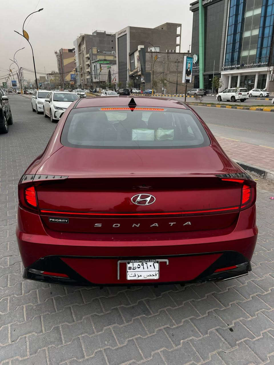 السلام عليكم للبيع هونداي سوناتا موديل 23
وارد امريكي الضرر جاملغ وبنيد فقط 
محرك 2500 
بدون رقم 
رادارات اماميه خلفيه جانبيه 
تحديد مسار 
توقف ذاتي 
العداد 52,600 
كشن كهربائي تدفئه 
تحكمات ستيرن 
شاشه كبيره وباقي المواصفات اللي معروفه بالسوناتا
الحادث موضح بالصور داخل المنشور 
مكان السياره نجف شارع غدير كرامه 
رقم ***********
السعر 150 ومجال قليل
