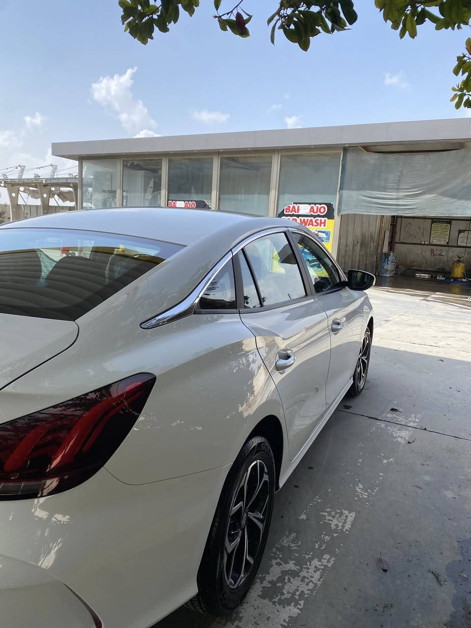 ئێمجی ٢٠٢٥ گێر عادی
کلینە بۆیاخی نیە رەنگی سبی 
سعرێرکی گونجاو تکایە نامە مەنێرە جواب نادرێیتەوە تەنها تەلەفون کە

***********
