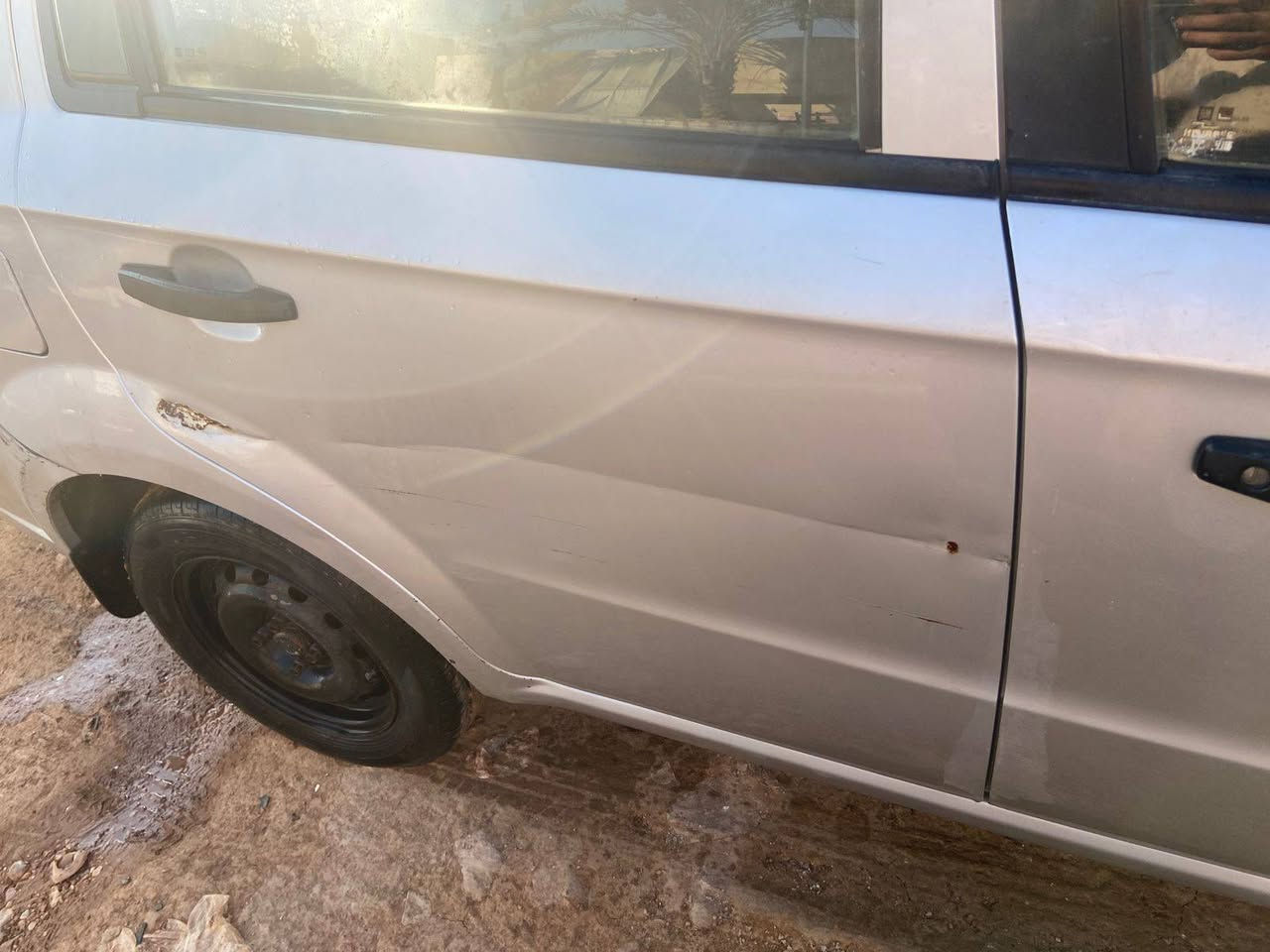 افيو موديل ٢٠٠٩ وارد خليجي محرك مسكر كير عادي  تبريد تدفئة شغالة رقم بغداد باسمي فقط باب مبدلة مال الصدر السعر ٥٤ ورقة مكان السيارة بابل حلة


**إذا كنت صاحب هذا الإعلان وتريد حذفه لأي سبب، رجاءا أرسل رسالة إلى الدعم الفني**