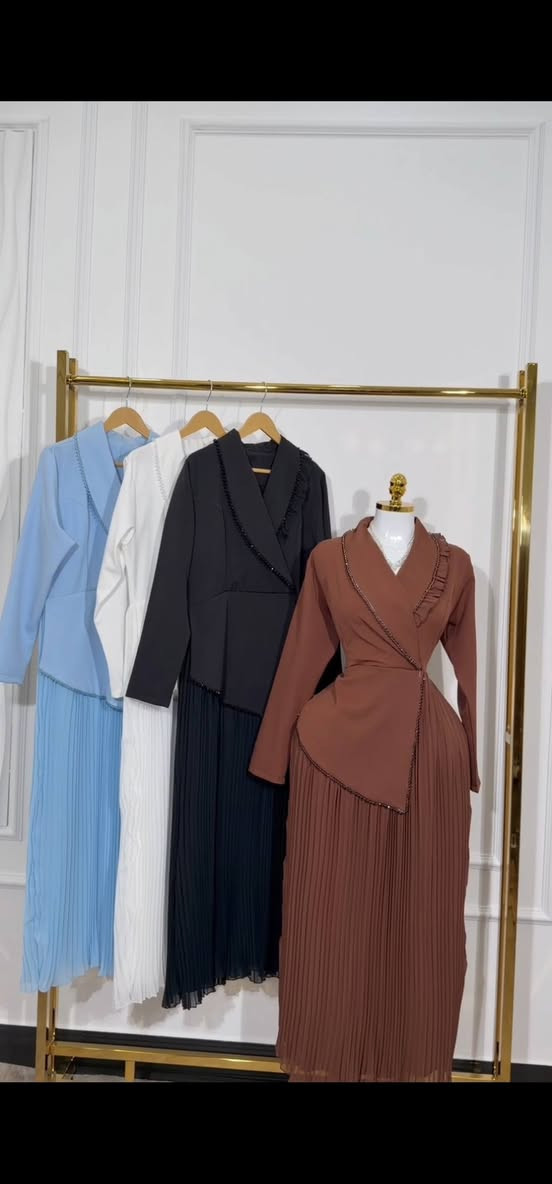 الاستفسار والحجز فقط واتساب+9647775744834
فستان خامه دابل مطعم شيفون ايطالي 
سعر 37
قياس 48/46/44/42/40/38/


**إذا كنت صاحب هذا الإعلان وتريد حذفه لأي سبب، رجاءا أرسل رسالة إلى الدعم الفني**