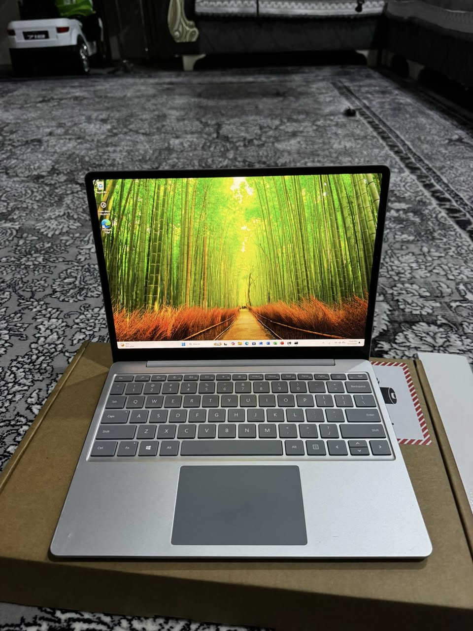 السلام عليكم 
بيع فقط  🛑
معدني كامل مو بلاستيك لابتوب رجال أعمال 
Surface laptop 3 12.4 انج لمس 2k
Core  i5 جيل عاشر 
Ram 8 Gb 3777mhz
128  NMVE SSD   ٥ مرات اسرع من اس اس دي  قابل للزياده 
Intel iris plus 4gb
بطارية طوليه لحد ٨ ساعات
السعر 385 الف بيع فقط


**إذا كنت صاحب هذا الإعلان وتريد حذفه لأي سبب، رجاءا أرسل رسالة إلى الدعم الفني**