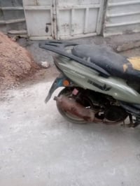 دراجة سترونك صيني للبيع فقط بيهه البجم مكسر لان صار بيهه حادث الدراجة ...