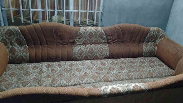 قنفات مستعمل عراقي سعر 160 ٩ امتار ***********
