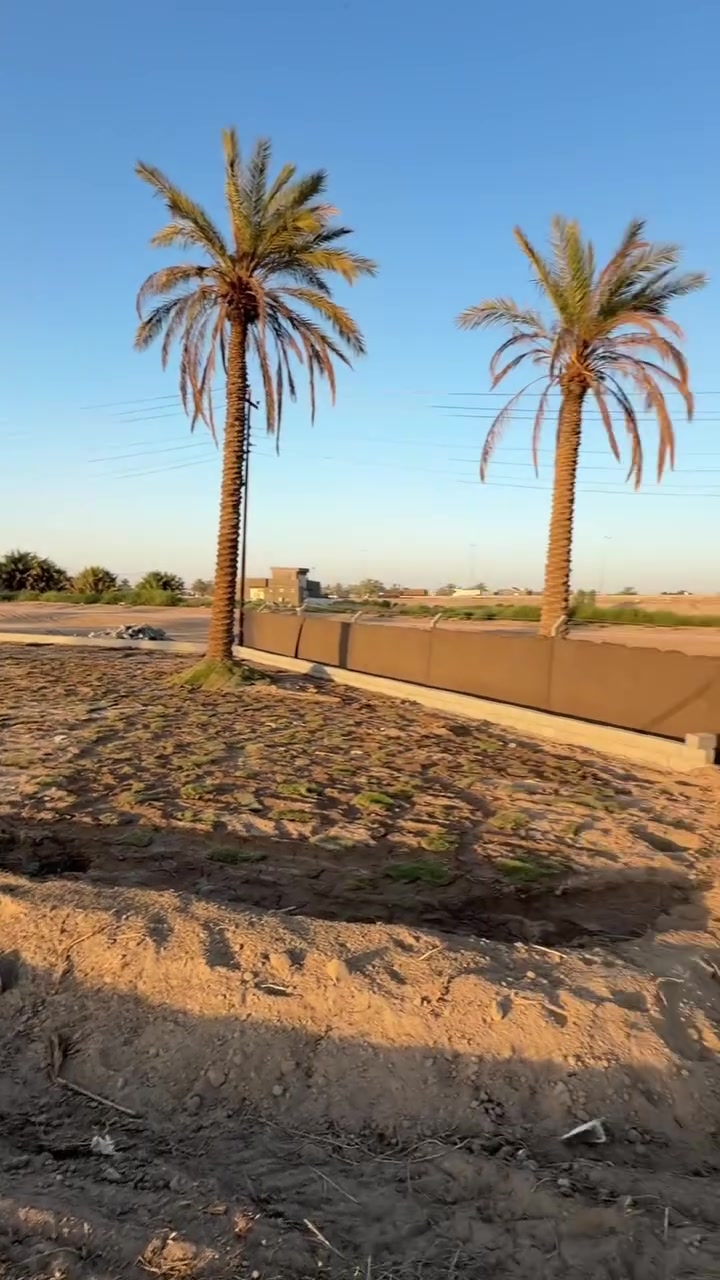 تقسيم جديد  باسعاررر مناسبه جداا 

بموقع أستراتيجي  حيوي - حله_قرب سيطره الاثار 

العقار  طابو زراعي سند 25 تحويل مباشر باسم المشتري 

المساحات 
 500-400-300-200-100 / متوفر نصف دونم ودونم 

الخدمات 
ماء 
كهرباء 
أناره 
تبليط 
بالاضافه توجد — مدراس ،ومستشفئ ،واسواق 

معلومه للمشتري_ المجمع فرصته كلش حلوه من حيث الاستثمار أو السكن ومستقبل جيد لقربة من مركز الحلة 

العنوان مميز جدا … الحله _ قرب سيطره الاثار - سنتر على الشارع العام 
مركز المبيعات نفس الموقع

موقع المجمع عبر جي بي اس ( لوكيشن)
https://maps.app.goo.gl/UANst4n4QksBTy997?g_st=com.google.maps.preview.copy

للاستفسار 
***********  اتصال أو وآتساب
*********** اتصال مباشر
