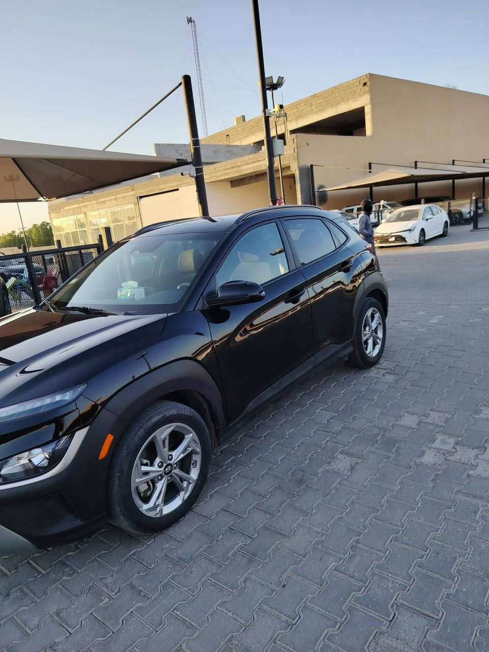 بيع كونا موديل 2023 سياره حادثه فقط جاملغ خلفي موضح بلصور ايرباك سليم سياره فول عده الفتحه ردارت كامره حساس سعرها 135 وبيها مجال بسيط
***********
