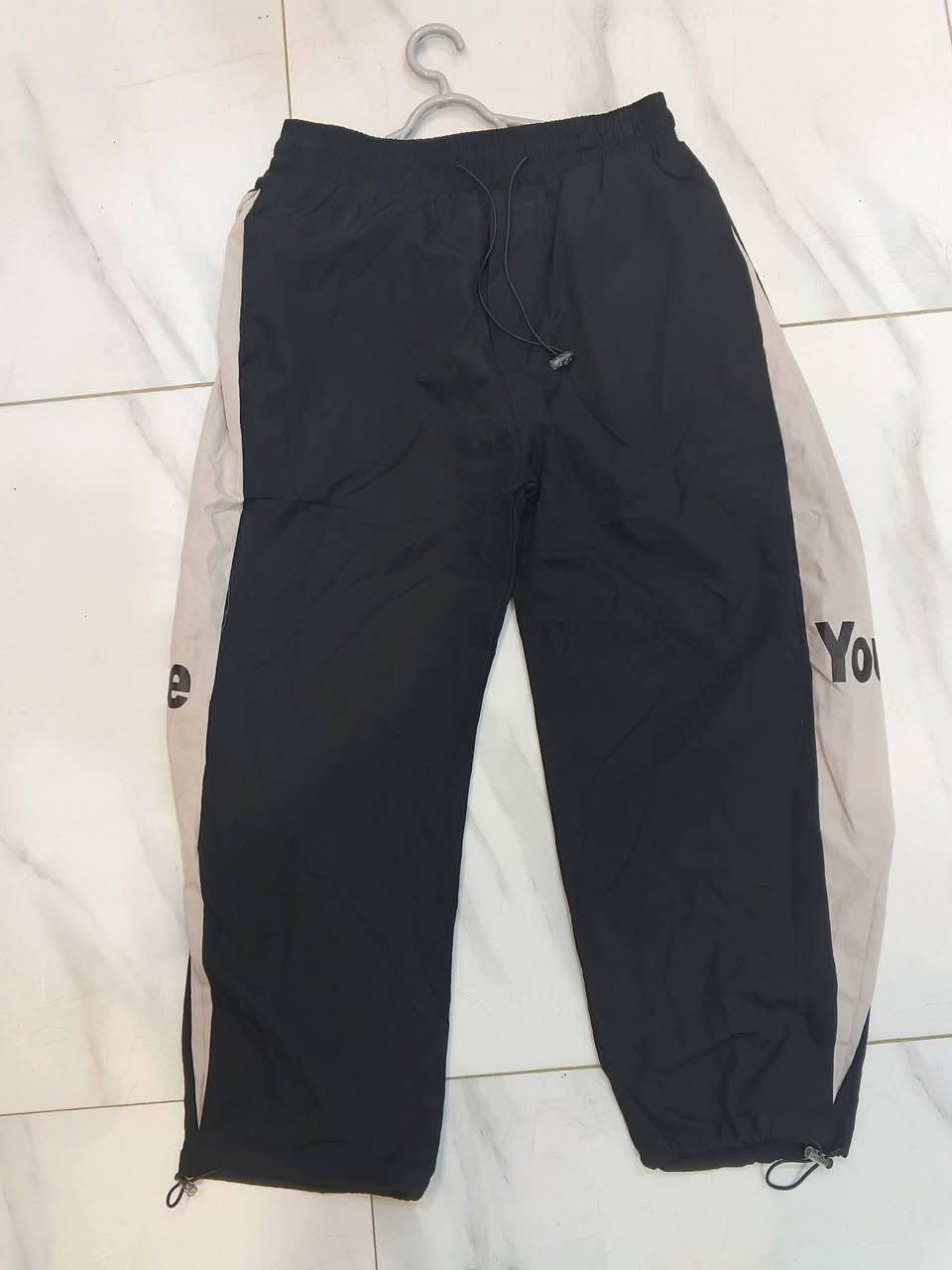 شباب بغداد 🔥
ستايلك يهمنا 😎
تيشيرتات وبناطيل شبابية
سعر موحد 5,000 دينار
مقاسات متعددة
توصيل سريع داخل بغداد وجميع محافضات 
تابع سنتر الأناقة وخلي ستايلك يحچي عنك 🔥 *********** واتساب    العنوان جسر ديالئ منطقه الساهرون مقابيل مدرسه غصن الذهب الاهليه
