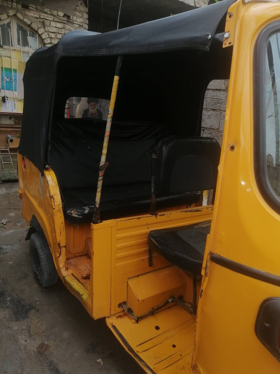 بياجو مويل ٢٠١٨
مكينه مجفته
 أوراق
السعر ٩٠٠
العنوان بغداد بوب الشام
هاتف :-***********
