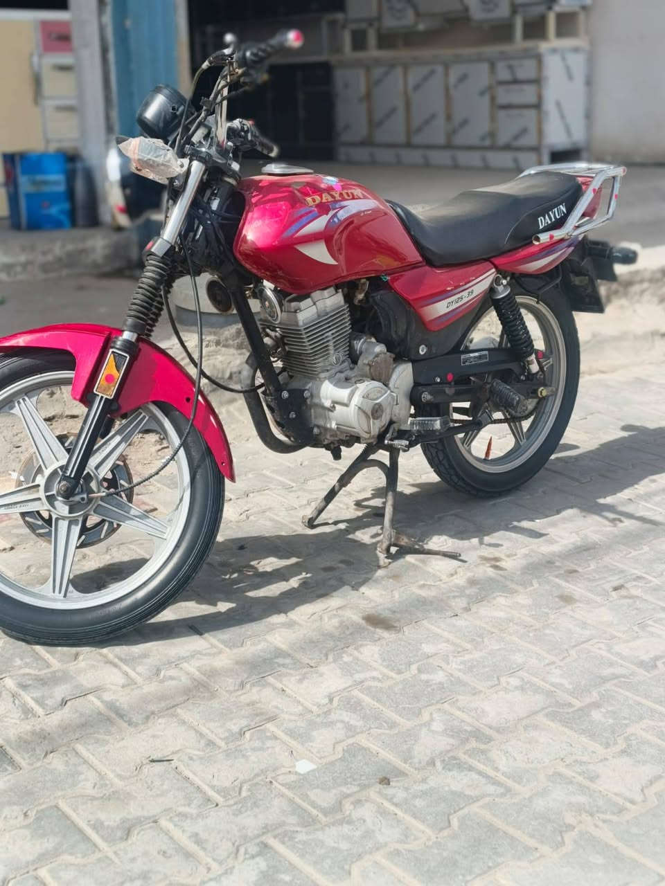 سلام عليكم اخوتي دايون عضم كفاله من كلشي مفيلسه فقط الدرجه موديل 18 أصولي حرف واحد مانقصهه كامله مكمله 
اعيد واكرر فيلسه فقط مفيلس ول باقي كفاله عامه شاصي ومكينه 
كهربائيات كلشي شغال نكر هندر وسلف شلعه ومعدل خير من الله سعر 950 وبيهه مجال اصوليي مو كلك ولا سكنر بوجهك للترقيم مكاني كربلاء حي العامل قرب جامع أهل البيت ***********
