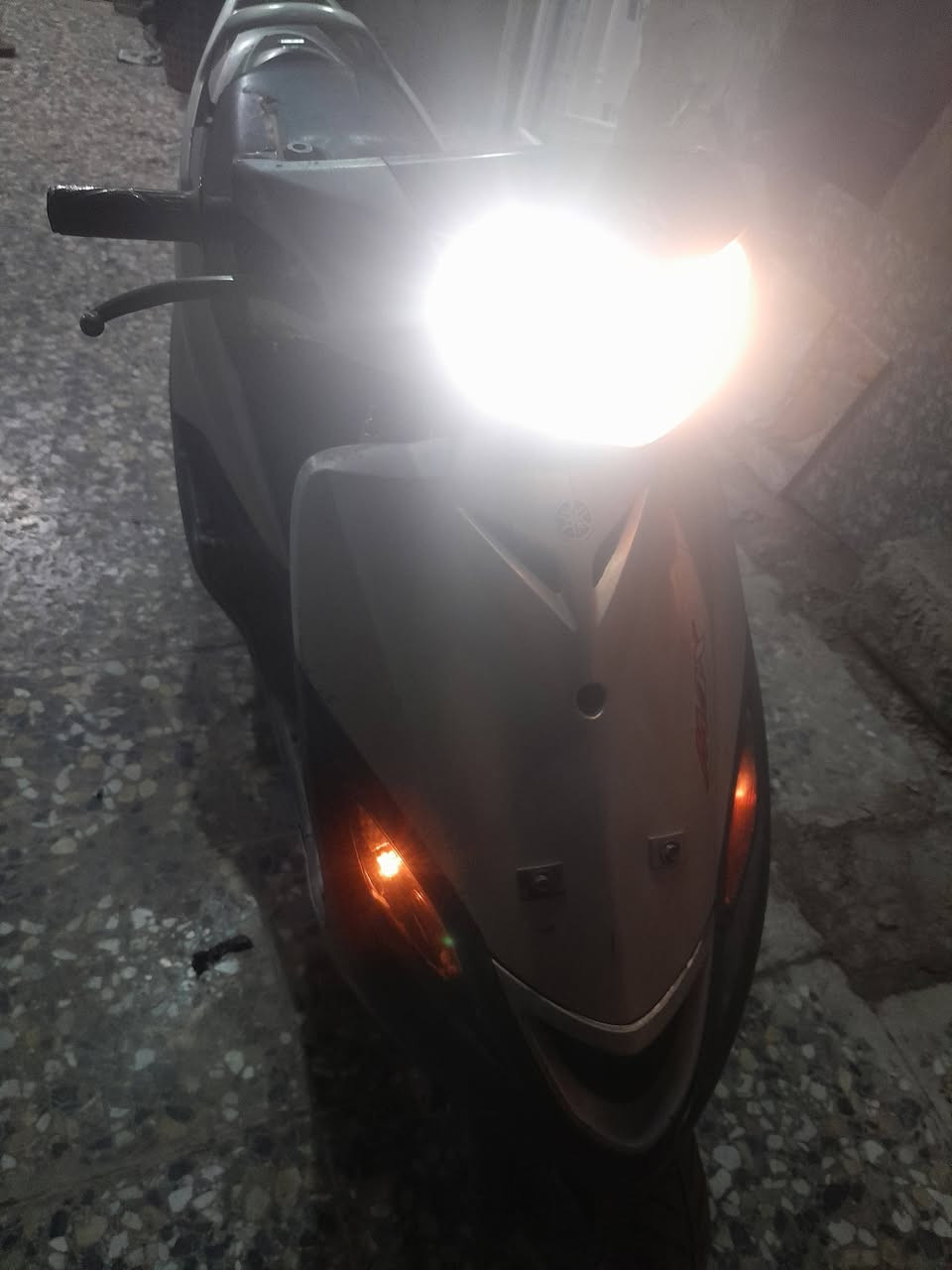 دراج للبيع سكنس ١٤٠  سعر ٣٥٠  شعب شارع الصحه ***********
