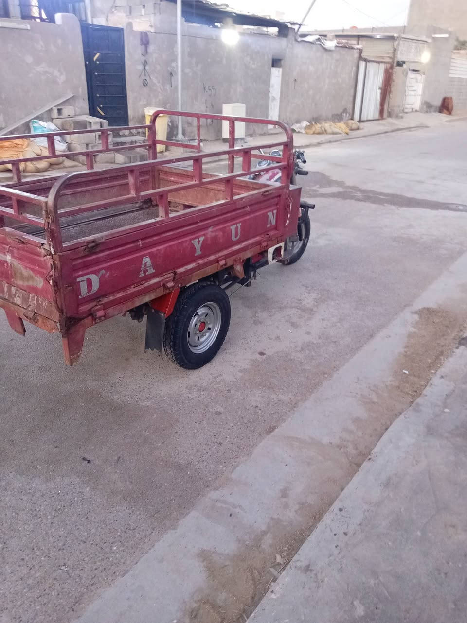 ستوته دايوان للبيع كهربايات جدد اكسن كبس مابيهه تنقيص اوراقه رسميه سعر ٩٥٠وبيه مجال مكاني بغداد وهاذ رقمي ***********
