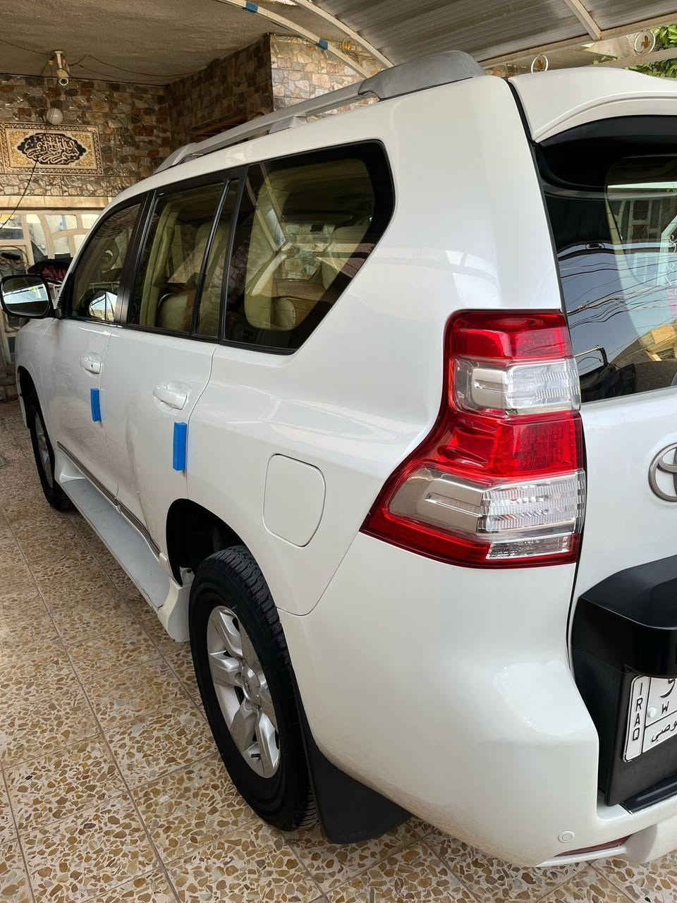 مكلف بالنشر
تويوتا برادو 2014 بغداد محرك 6 سلندر4000
 نظيفة جدا جدا 
مواصفات TXL كله مال الشركة 
ماشية 226 ألف عداد حقيقي
كير ومحرك مال الشركة مكفولات 
فتحة بالقمارة دبل تانكي ثلاجة
السنوية مجددة لغاية 29
السعر 310 وبيها مجال للاستفسار *********** ابو علي
