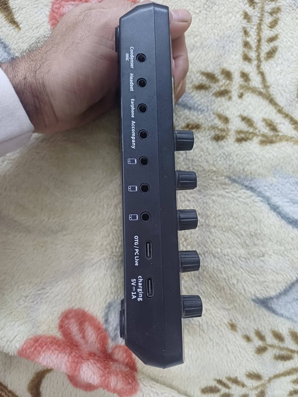 اورك ميديا جديد غير مستخدم 
مكسر صوت روعة جديد غير مستخدم


**إذا كنت صاحب هذا الإعلان وتريد حذفه لأي سبب، رجاءا أرسل رسالة إلى الدعم الفني**