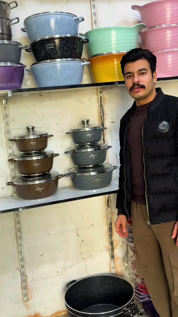 كدر سيت ثلاثي  ماركه الماز قياس 20/24/28 سعر الجمله 32 الف 
توصيل محافظات 5 الف
حجز واتساب ***********
