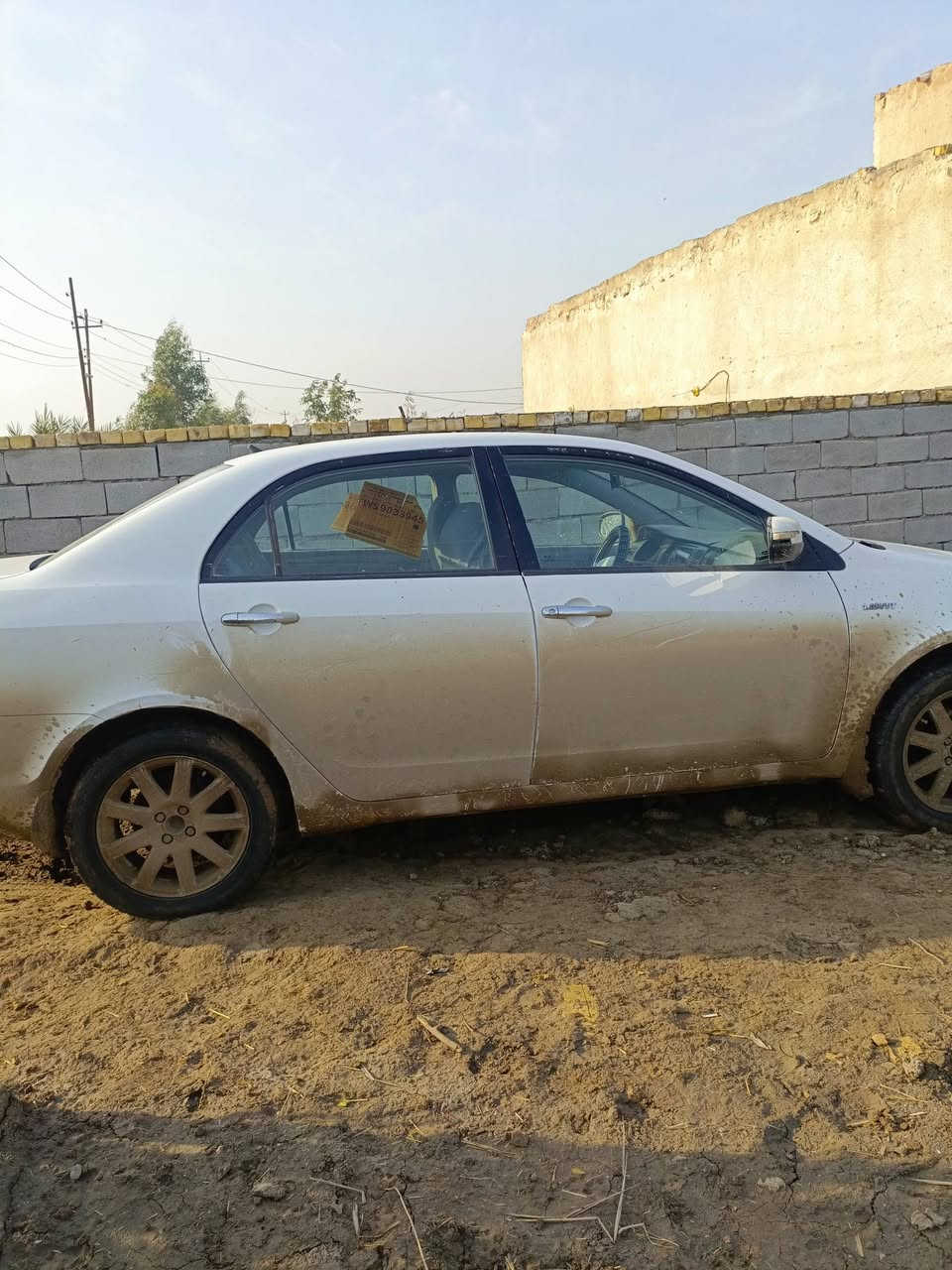 سلام عليكم جلي موبل 13 للبيع سياره جاهزه مكينه وگير وحداديه وتبريد شرط عنوان ناصريه مركز طريق جامعة ذي قار قرب الشريف تلفون *********** سعر 42 وبيه مجال
