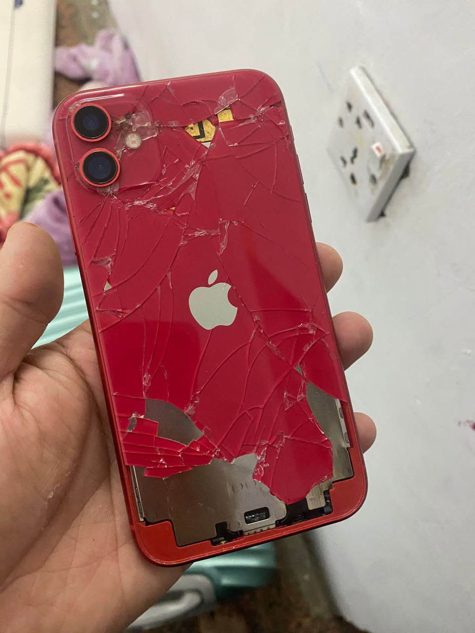 مرحبا عندي ايفون 11 للبيع جهاز بي عطل السماعه الاذن تشكل بلعمل جهاز فقط شاشه مبدل سعر 150 مكانا بغدادالتاجيات بغداد, العراق


**إذا كنت صاحب هذا الإعلان وتريد حذفه لأي سبب، رجاءا أرسل رسالة إلى الدعم الفني**