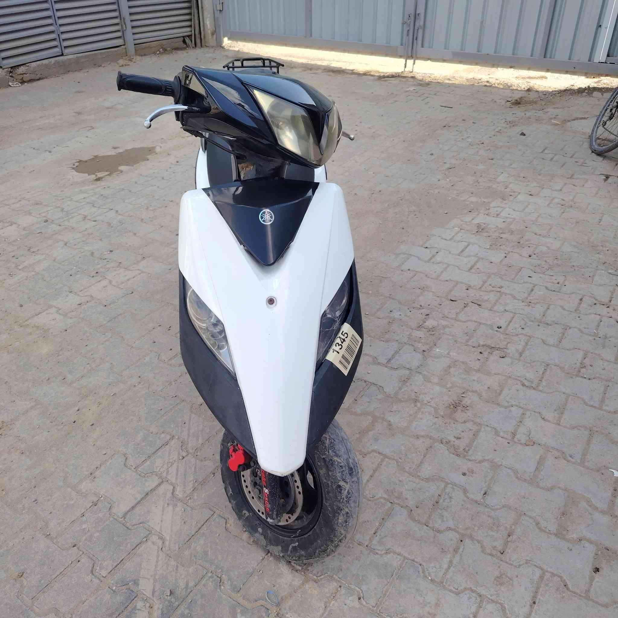 مرخصت الادمن المحترم 
السلام عليكم للبيع أو مراوس بسكنس لد وانطي فرق ثعلب جي تي ار كابريتر مكفوله من كلشي نازله رمبه قبل شهرين محرك مكفول واخرس كهربائيات كوله شغاله شلعه ومعدل فول الدراجه تخبل السعر 850 وبيه مجال بسيط مكاني عل سريع محمد القاسم شركه تويوتا ***********
