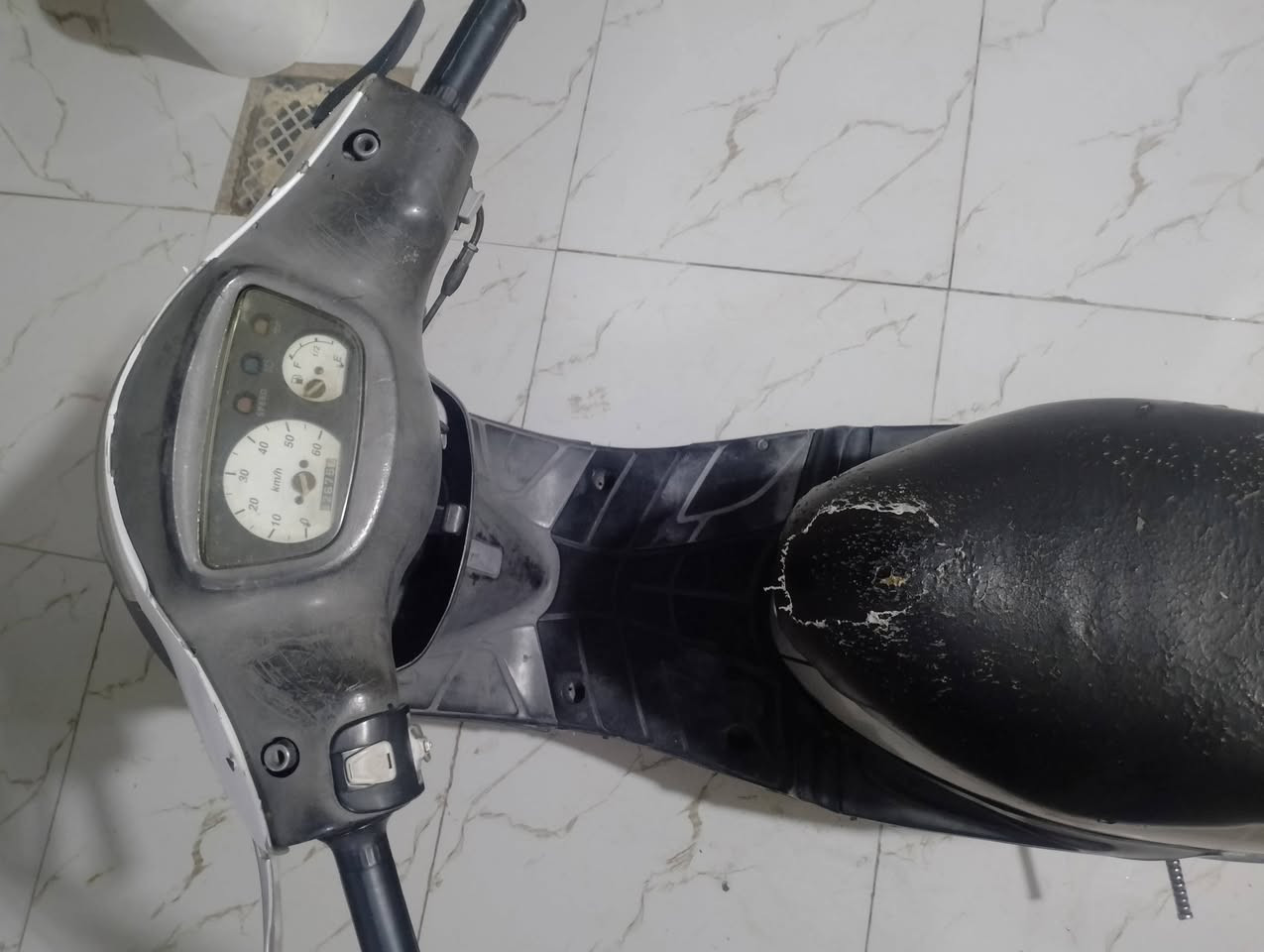 بيجي للبيع نضيفه كهربائيات كلها شغاله مفتوحه سلف شغال فقط باتري سعرها 250 بيها مجال مكان سماوه


**إذا كنت صاحب هذا الإعلان وتريد حذفه لأي سبب، رجاءا أرسل رسالة إلى الدعم الفني**