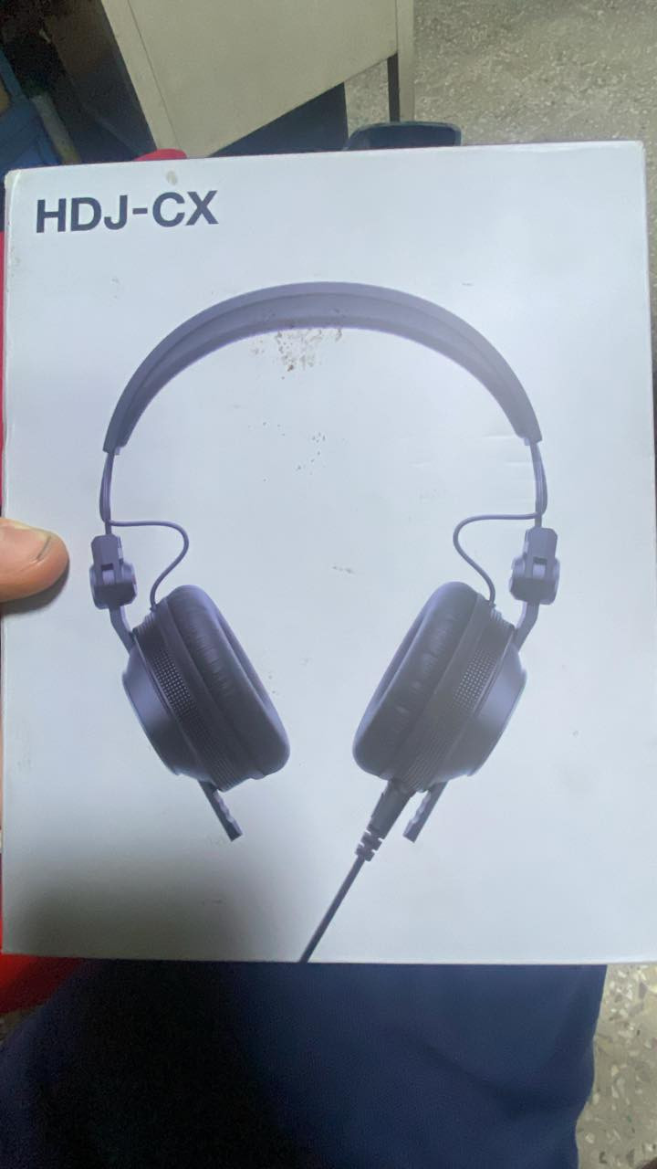 متوفر 
توصيل 
للبيع 
جديدة


**إذا كنت صاحب هذا الإعلان وتريد حذفه لأي سبب، رجاءا أرسل رسالة إلى الدعم الفني**