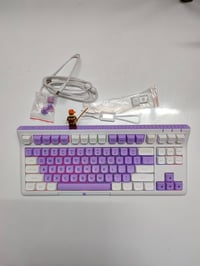 قطع للبيع توصيل موجود   مايكرفون ويا ستاند مع بوب فلتر وكيبل XLR كامل ...