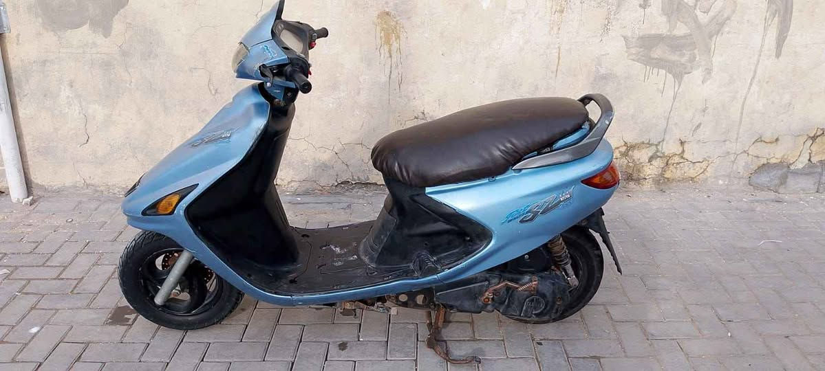 دراجه فراشه  نضيفه كامله من طول للطول كهربايات سلف هندر اشاير  هورن  دراجه نضيفه دبلات تايرات جدد مال باله دراجه شلعه ومعدل طيران  شغال عينه شغاله نقص واير عداد سرعه   دراجه ماناقصها شي سعرها 400 مكاني الحيانيه البصرة, العراق


**إذا كنت صاحب هذا الإعلان وتريد حذفه لأي سبب، رجاءا أرسل رسالة إلى الدعم الفني**