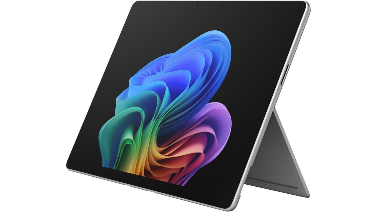 :مايكروسوفت سيرفس برو 12 - الإصدار الأول (Snapdragon X Plus)
المواصفات:

· الموديل: Microsoft Surface Pro 12 (1st Edition)
· الشاشة: 12 إنش
· المعالج: Snapdragon® X Plus (أداء قوي وكفاءة عالية في استهلاك الطاقة)
· الذاكرة العشوائية (RAM): 16 جيجابايت
· مساحة التخزين (SSD): 256 جيجابايت
· اللون: بلاتينيوم
· SKU: EP2-33670
￼
السعر: [1,200,000] بيه مجال بسيط جداً 
رقم الهاتف : [‭***********‬]
