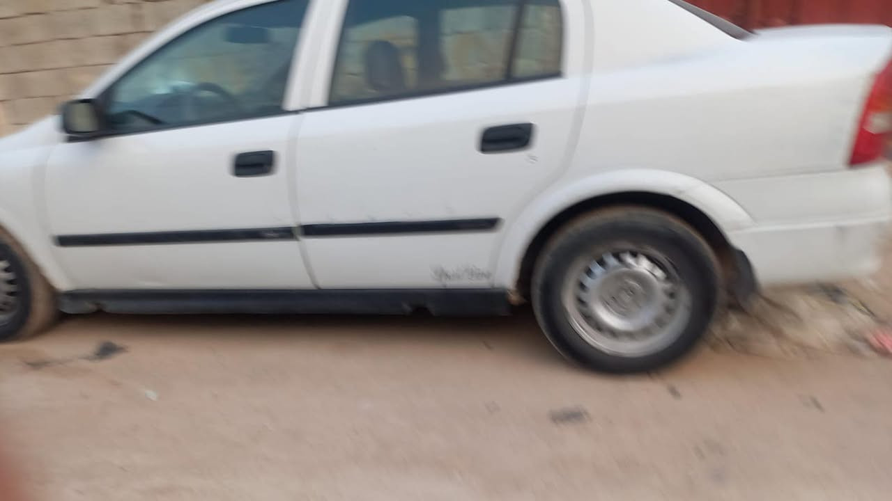 اوبل استرا موديل 2001 مكفوله سياره مكينه وكير كورلا مراوس او بيع 
للاستفسار 
***********
