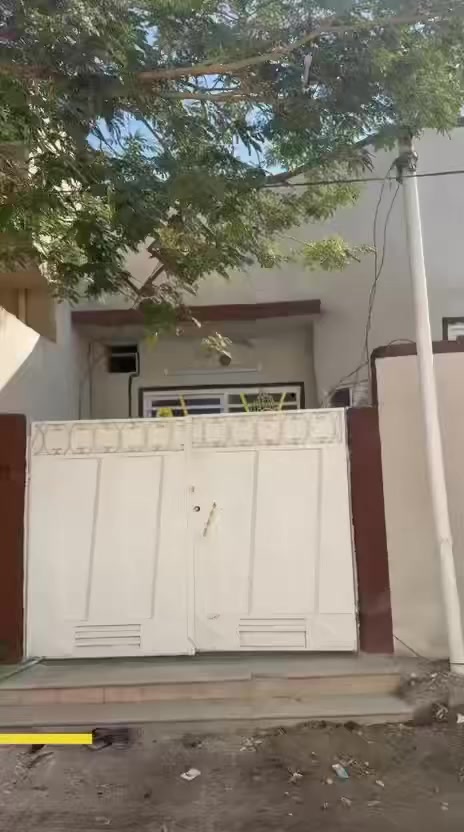 بيت للبيع مساحة 140 قرار 117 قريب على حولي ابو مهدي المهندس غرفتين استقبال وصالة وطارمة وصحيات عدد 2بيت مرتب ونظيف ب50 مليون 
للاستفسار ***********
***********
