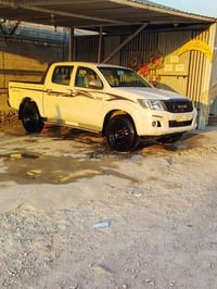 تويوتا هايلكس • للبيع