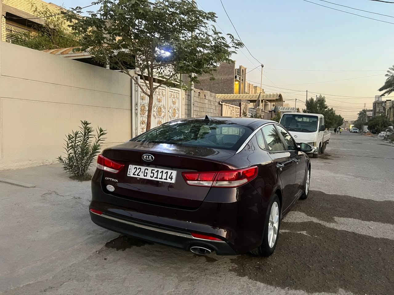 ٢٠١٧ رقم أربيل مواصفات عاديه 
مكينه كير صدر تبريد مكفول 
حادث جاملغ و بنيد بدون دواخل و بل عراق قلق جنطه 
اشاير بل مري شاشه زغيره 
مكان السياره الدوره حي الصحه 
***********
السعر ١٢٣ وبيه مجال
