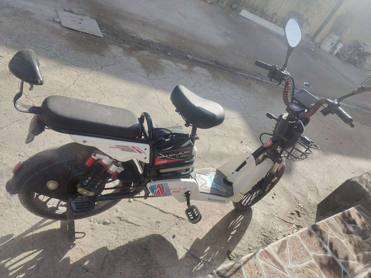 للبيع كامل مابي نقص سعره 275وبي مجال مكاني بعقوبة 
***********
