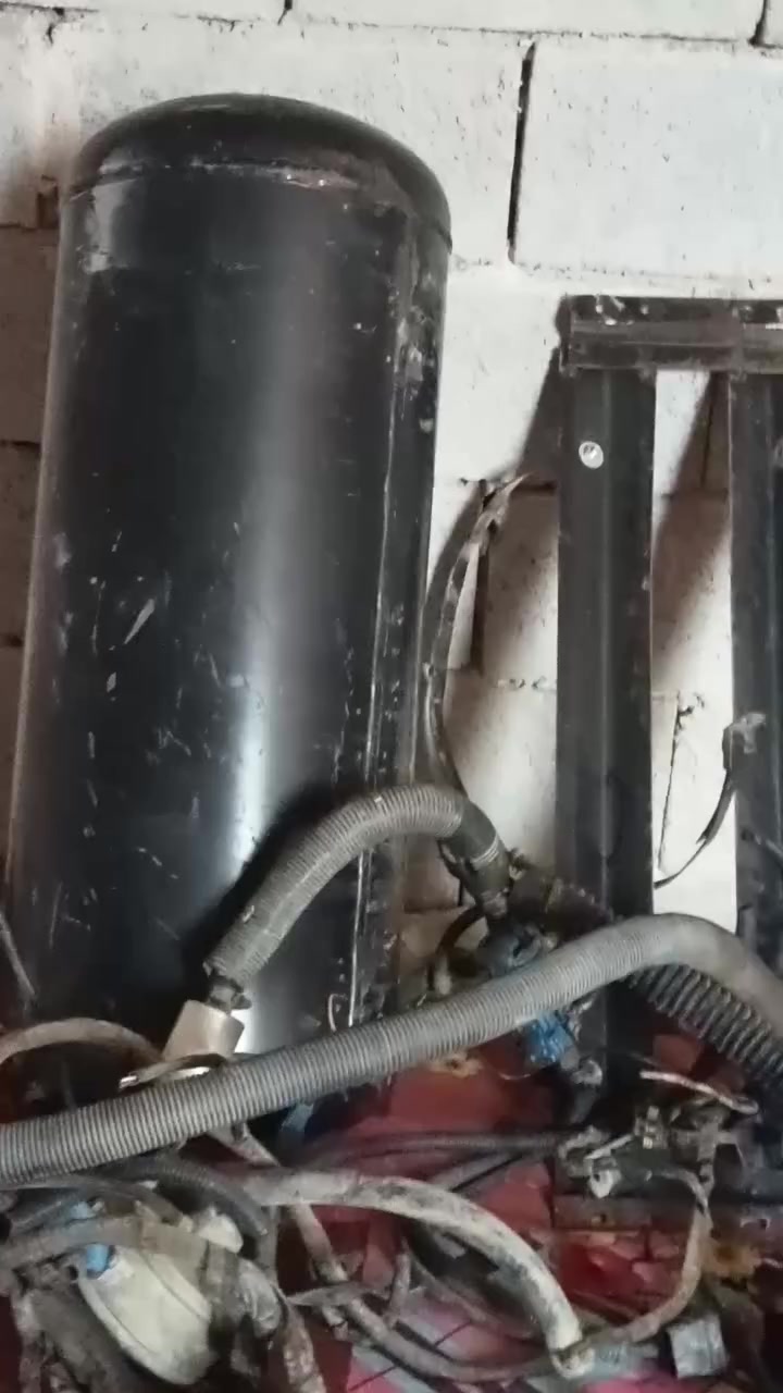 منظومه الغاز مال سياره موجوده بواسط نعمانيه وجديده ونضيفه لخير دراجه ما مستعمله هواي رقم ***********
