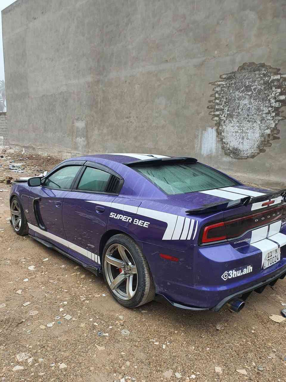 السلام عليكم
جارجر 2014 SRT اصل للبيع
لون بنفسجي بلادي 
ماشية ١٧٠ كيلو شرط
حادثها ٣ قطع لا شاصي ولا تكم ولا لغد 
مكينة ممفتوحة  كير حدادية كهربائيات شرط كلهن اكفلهن
السيارة بسمي مكاني بغداد كفائات السيدية 
السعر 135 وبيها مجال بسيط
*********** واتساب
