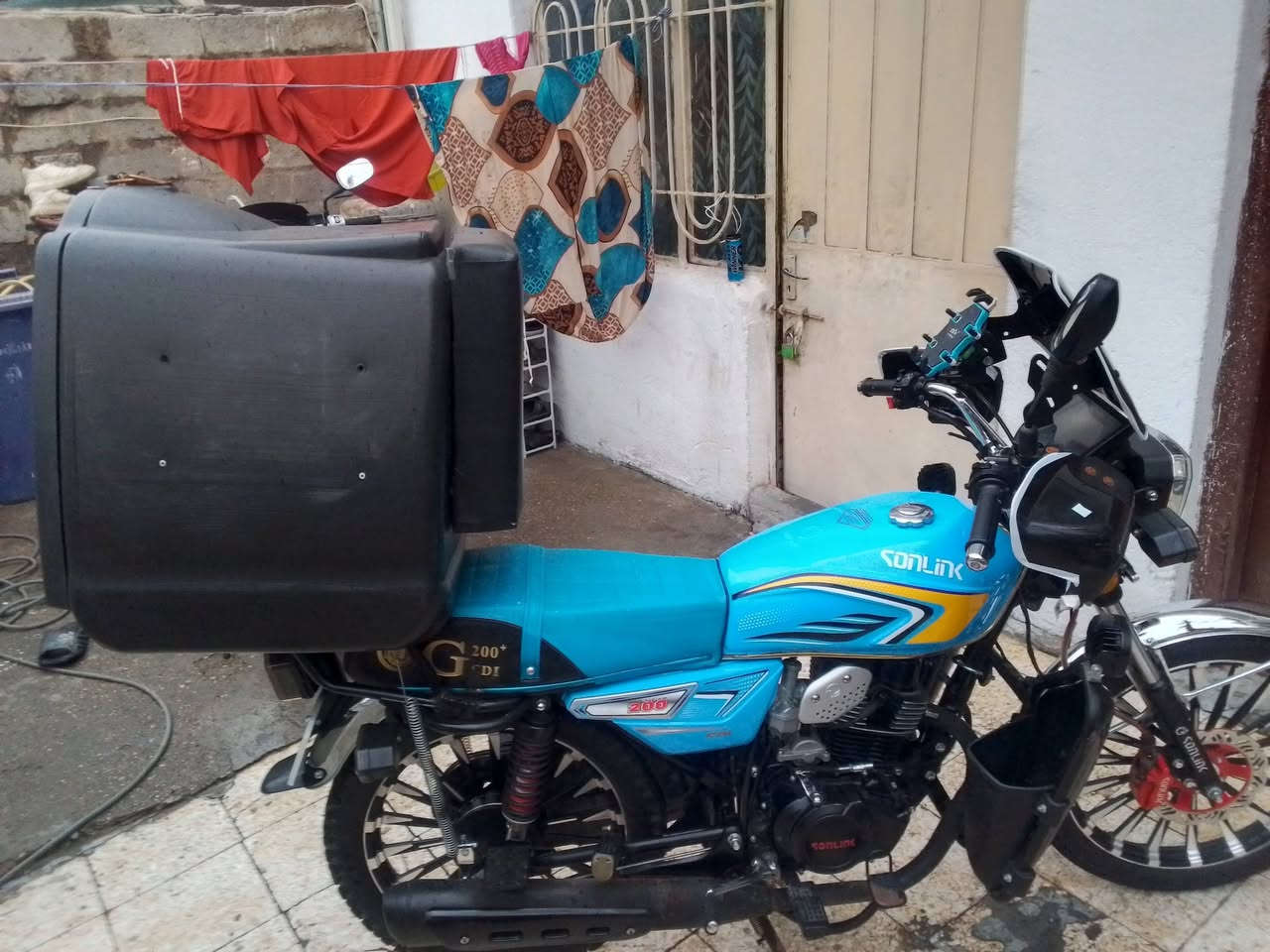 بيع مستعجل ايراني موديل 25كفاله عامة جيب فيتر وفحص ماشية 8الاف قبل فترة نزلتهة من المعرض اشتغلت اسبوع واحد دلفري وبطلت الاستفسار اكثر *********** والسعر 900
