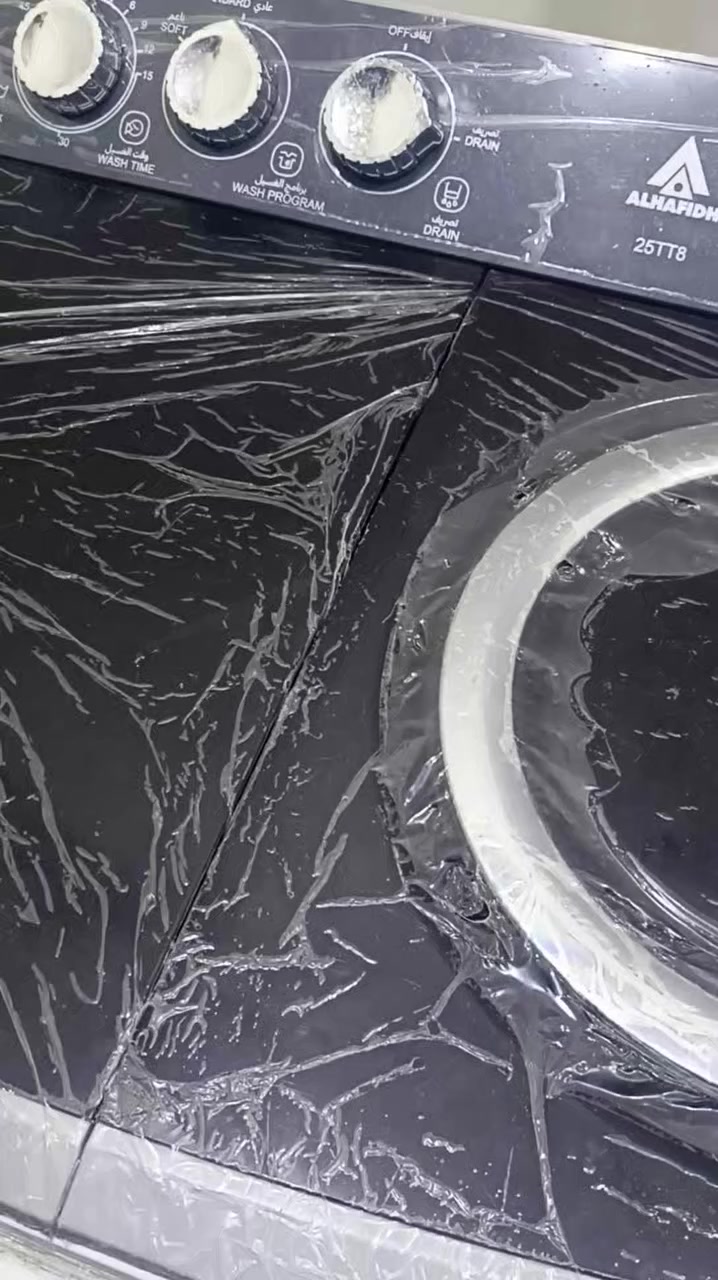 سلام عليكم اعزائي 
غسالة ماركة الحافظ اكبر حجم 
الغساله مثل ما موضح عدكم بصور جديده وبعدها بالجيس استخدامه قليل
للتواصل ***********
