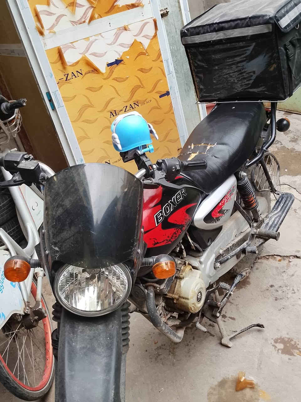 السلام عليكم بوكسر 2022 بدون رقم الدراجه جديده ما مشتغله دلفري كربائيات جديده المدينه خير الله المكان بغداد جديده للاستفسار ***********
