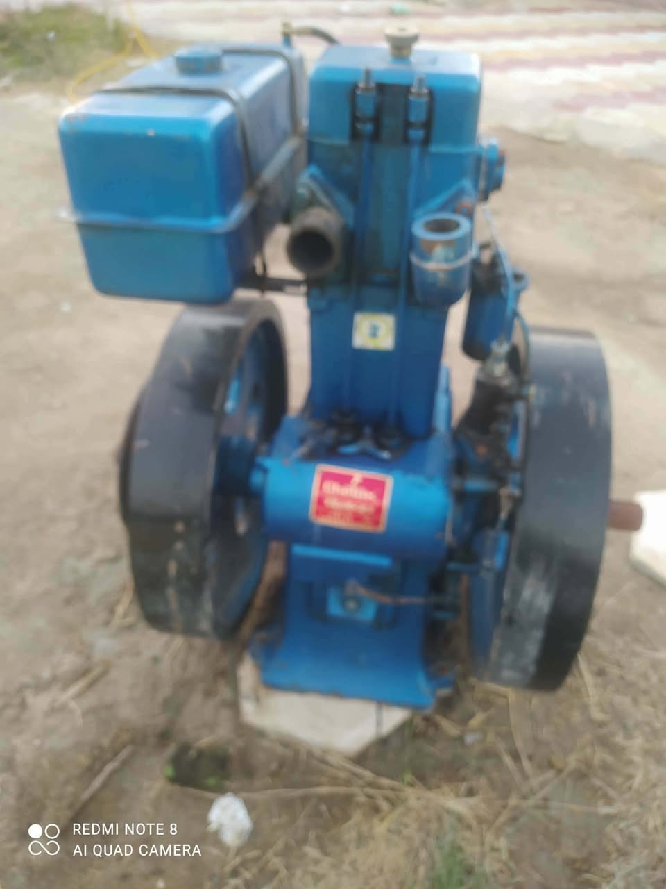 السلام عليكم مولد للبيع ١٦ حصان مع راس توليد ١٥ كيفي نوعيه شاتك جاهزه للتشغيل مستعمله ٣اشهر جديده بمعنا الكلمه السعر مليون و٤٠٠ وبيها مجال للاستفسار اكثر اتصال ***********
