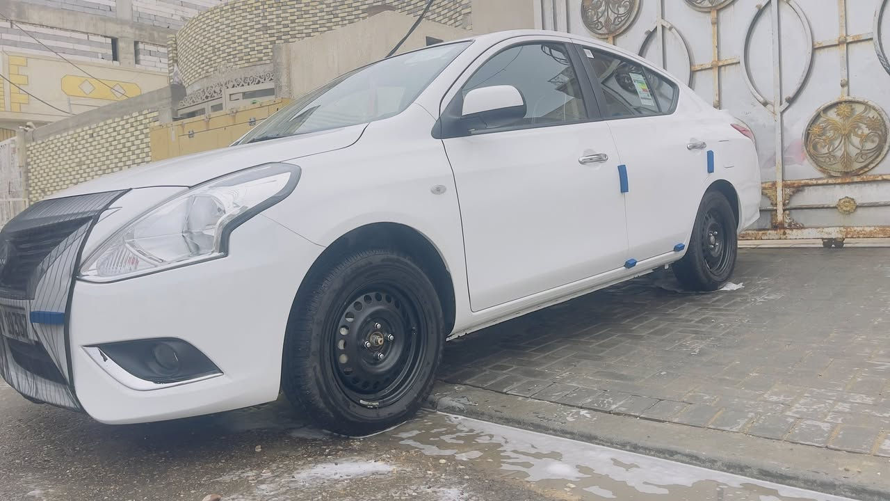 سلام عليكم نيسان سني  مديل 2025 ماشيه 13مدوشمه كامله سياره كلش جديده بيه ضمان3سنوات شركه السور ام لبليته زركه هندي ***********مكلف بل نشر هاذ رقم صاحب سياره
