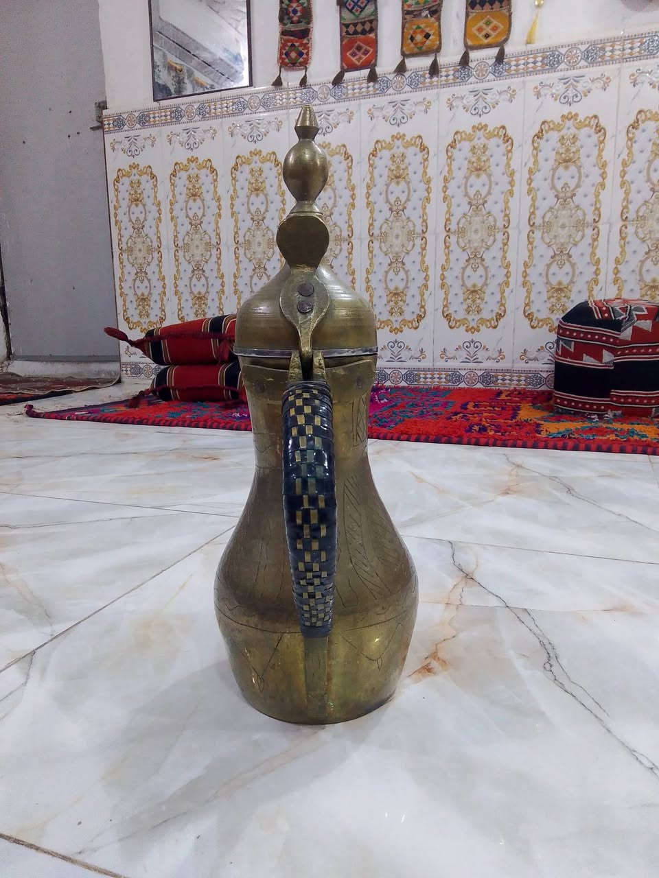 كمكم قديم رسلان للبيع طرق يدوي قياس 48 للستفسار اتصال *********** يوجد توصيل
