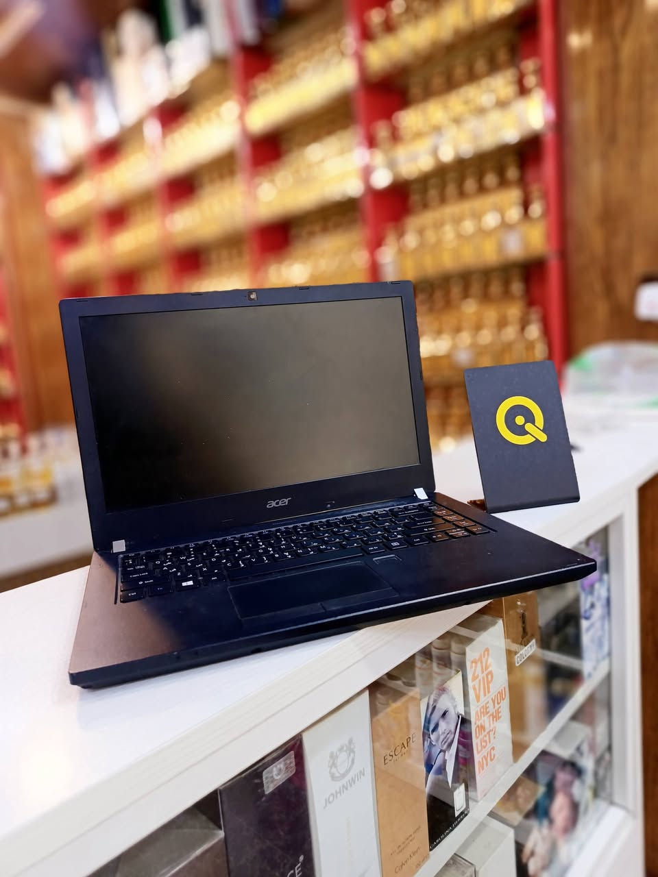 لابتوب ايسر
المواصفات
Cor i5 
الجيل السادس 
الرام 8GB 
الهارد 256GB ssd 
حجم الشاشة 14.6 انج
كارت الشاشه 4GB intel 
بطارية ليثيوم ممتازة 
نظافة الجهاز عالية جدا جدا 
🎁 الملحقات 
شاحن أصلي + حقيبة 
السعر 135 الف دينار 
يتوفر توصيل لجميع محافظات العراق 
للتواصل على الخاص او على الواتساب
***********
*********** واتساب
