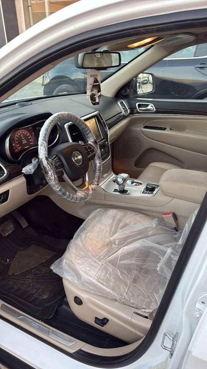 ‎السلام عليكم
جيب خليجي ١٤ 
رقم بغداد هزه وسنويه جديد مشروع وطني
السياره كفاله من الصبغ بيها بارد قلي‎ Singapore


**إذا كنت صاحب هذا الإعلان وتريد حذفه لأي سبب، رجاءا أرسل رسالة إلى الدعم الفني**